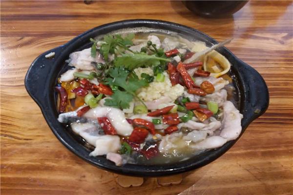 悟空脆皮鸡遇上酸菜鱼